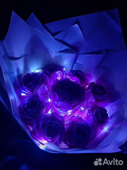 Букет из роз, букет из атласных лент