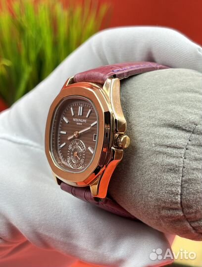 Безумно красивые женские часы Patek Philippe