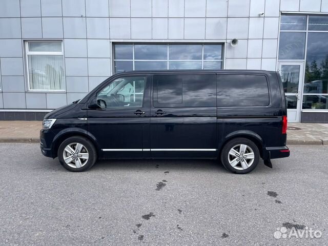 Volkswagen Multivan 2.0 AMT, 2018, 230 400 км с пробегом, цена 3949000 руб.