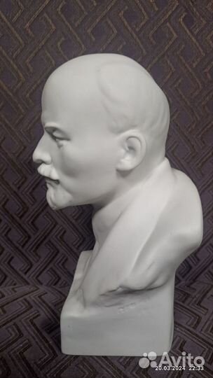 Бюст Ленина