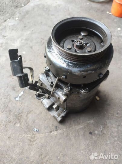 Mitsubishi Legnum компрессор кондиционера