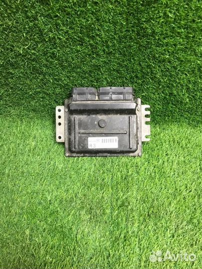 Блок управления двс Nissan Wingroad