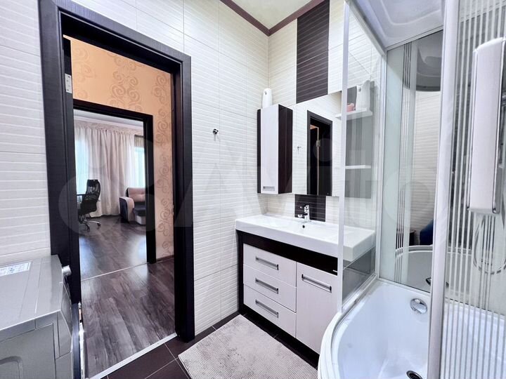 2-к. квартира, 82 м², 3/4 эт.