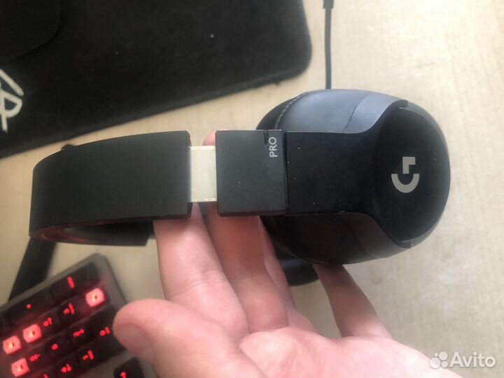 Наушники logitech g pro