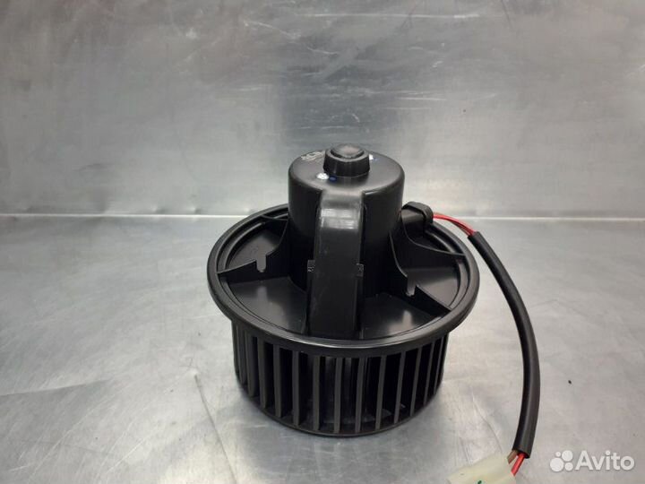 Моторчик отопителя Volkswagen Passat B3