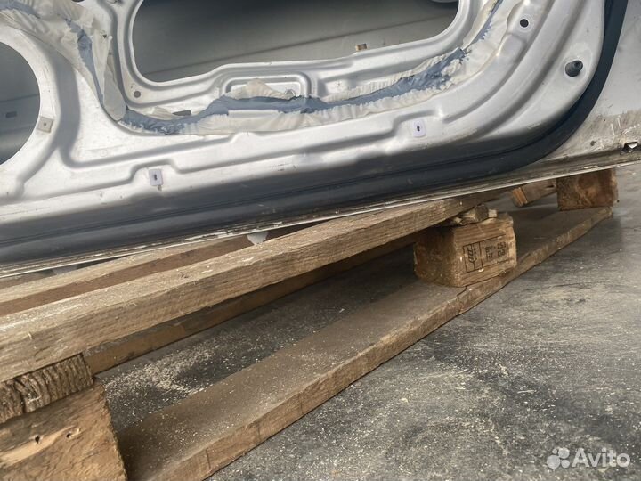 Дверь правая на hyundai акцент бу