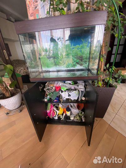 Аквариум с тумбой