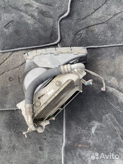 Масляный радиатор АКПП Mercedes W212 E63 AMG