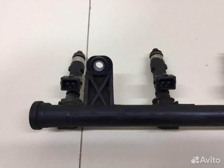 Рейка топливная рампа Renault Logan 2 2014