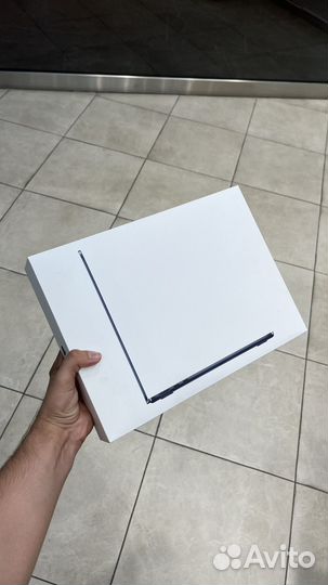 MacBook Air 13 m3 8/256GB