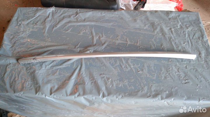 Накладка переднего бампера, Toyota Auris E18 2012