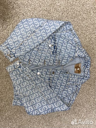 Джинсовая куртка