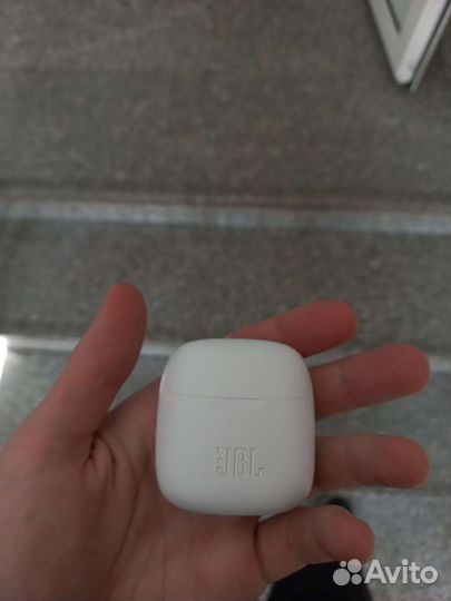 Беспроводные наушники JBL tune 225 TWS