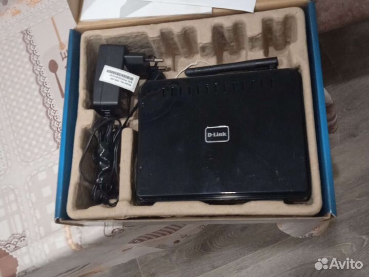 Беспроводной маршрутизатор,немного б.у