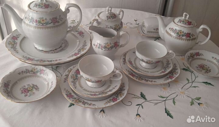 Набор столовой посуды на 12 персон