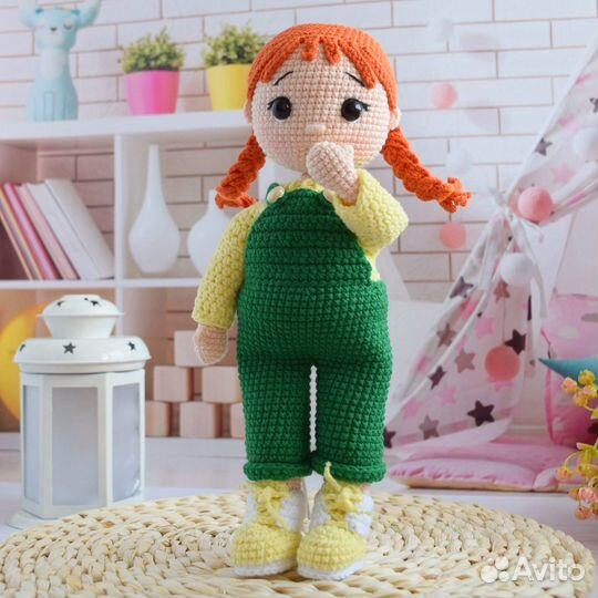Кукла вязаная ручной работы