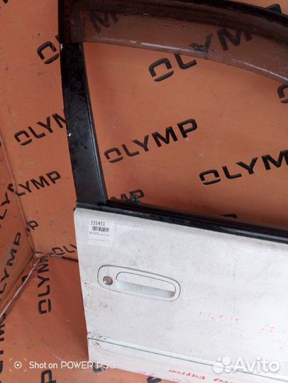 Дверь передняя правая Toyota Sprinter Carib AE111