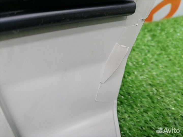 Накладка в салоне задняя левая Ford Focus shda