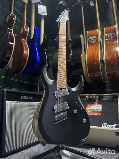 Cort X700 Multility электрогитара мультимензурная
