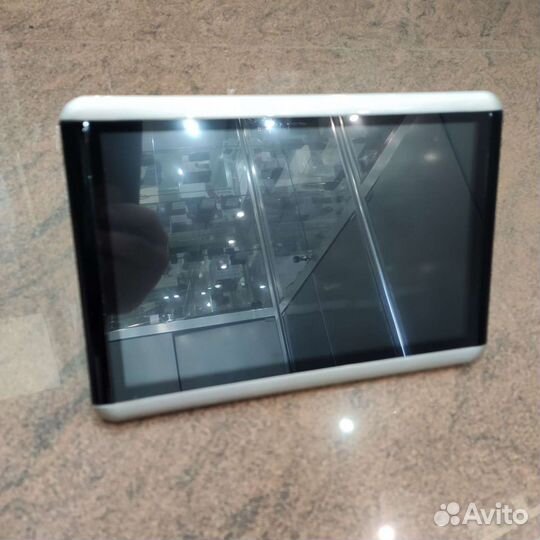 Монитор в подголовник 10.2 дюймов на Android