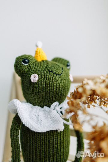 Лягушка вязаная игрушка ручная работа