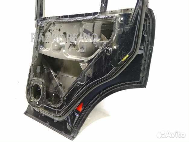 Дверь боковая задняя правая