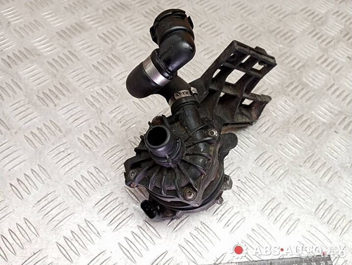 Водяная помпа BMW X6 E71 рест. F01 2013