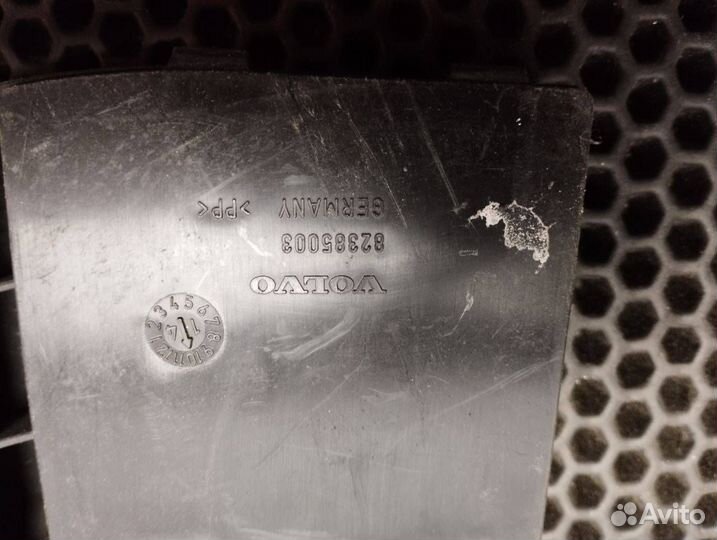 Кабельная шахта Volvo FH4 82217176