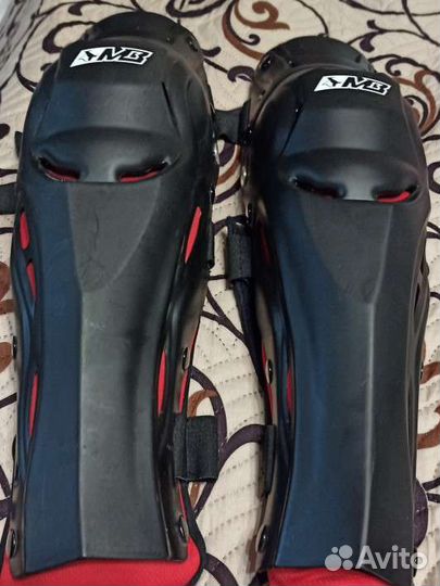 Наколенники