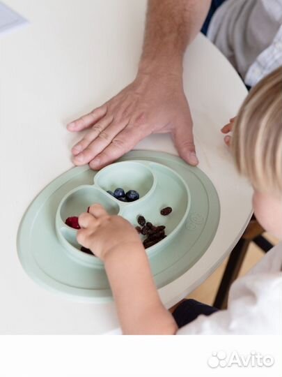 Силиконовая тарелка детская ezpz