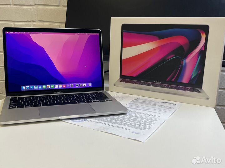 MacBook Pro 13 M2 2022 8/512gb новый / 8 циклов