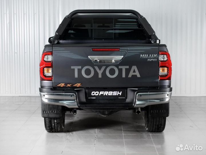 Toyota Hilux 4.0 AT, 2022, 5 749 км
