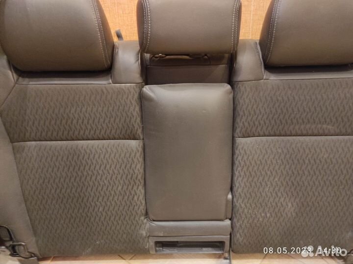 Сиденья Subaru Legacy BH5