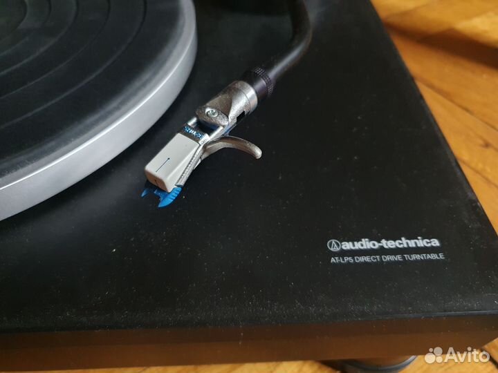 Проигрыватель винила audio technica AT-LP5