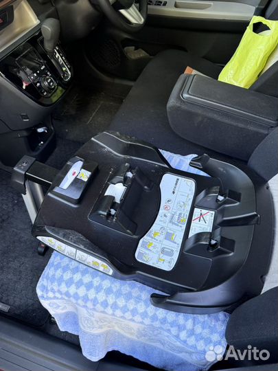 Коляска автокресло 4 в 1 + isofix Doona