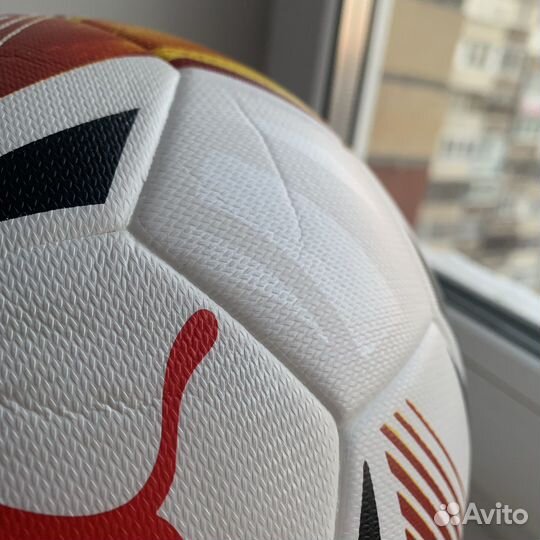 Футбольный мяч