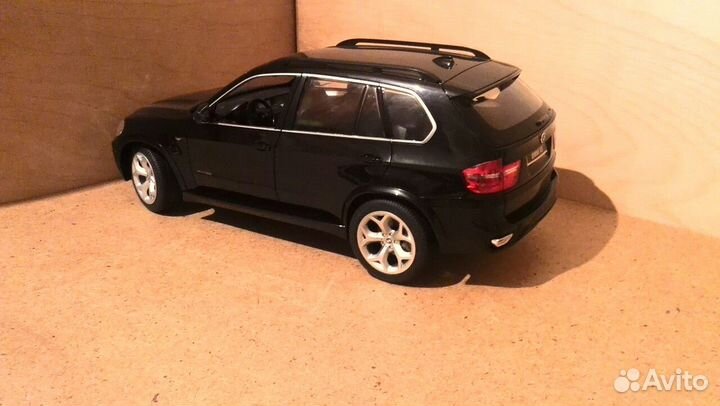 Модель а/м BMW X5 радиоуправляемая