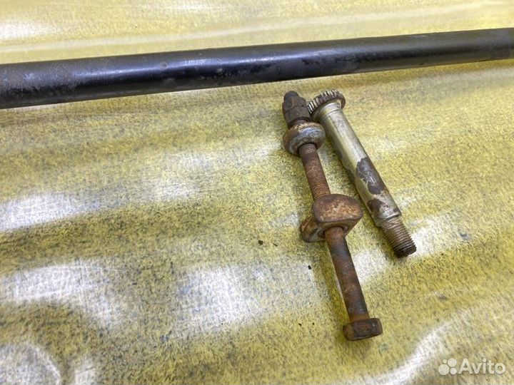 Торсион передний правый Nissan Mistral KR20 TD27T 144546