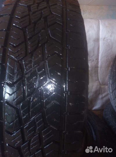 Continental ContiCrossContact AT 235/70 R16