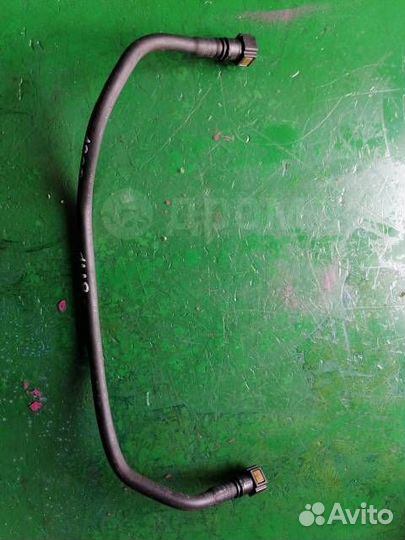 Трубка топливная Lexus Gs300 URS190