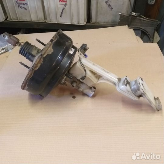 Главный тормозной цилиндр с вакуум mazda premacy c