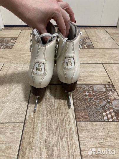 Коньки фигурные wifa 28 LL