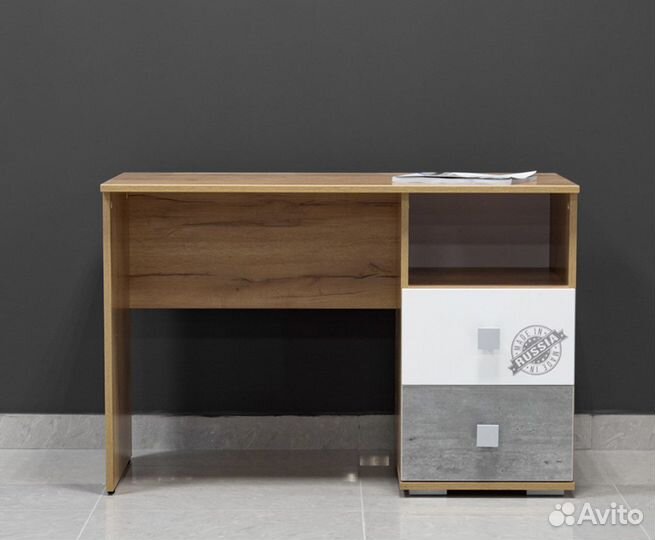 Стол письменный