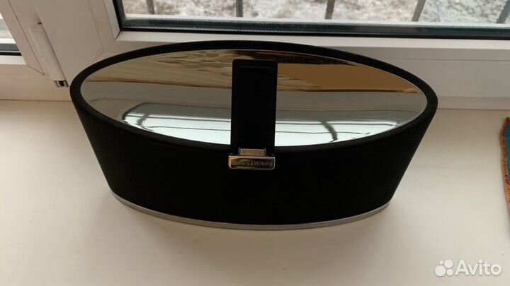 Bowers & Wilkins Zeppelin mini с Bluetooth