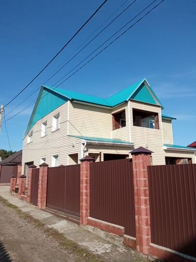 Дом 192 м² на участке 6,1 сот.