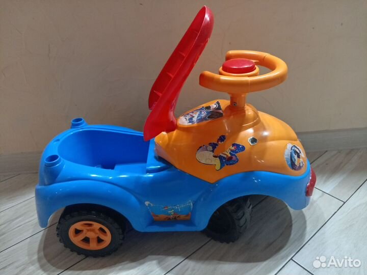 Машинка толокар