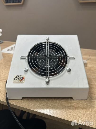 Вытяжка для маникюра