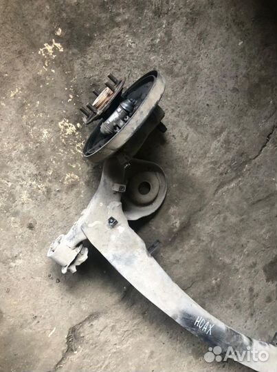 Балка задняя Toyota noah