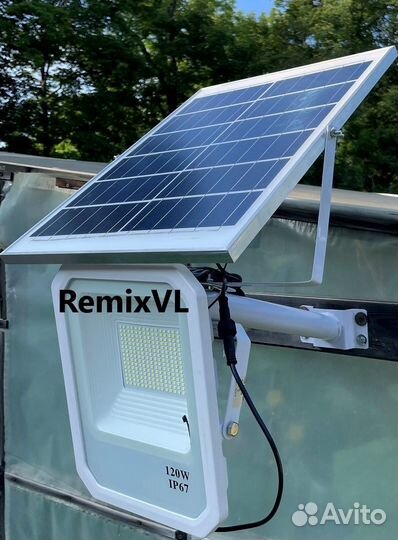 Видео 120W прожектор на солнечной батарее IP67