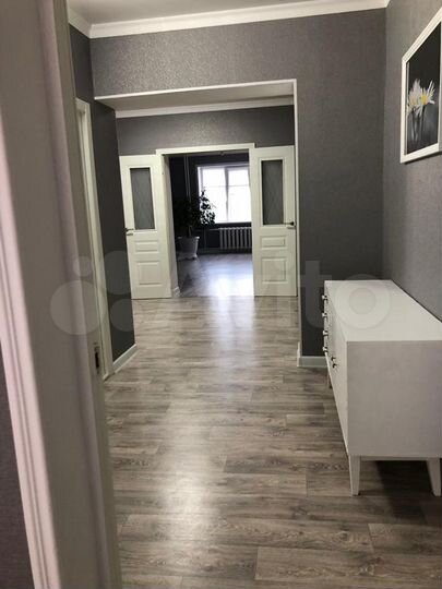 3-к. квартира, 94,7 м², 2/5 эт.